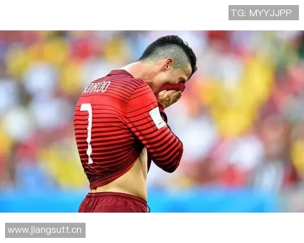 C罗暗示退役时间，球迷炸锅！